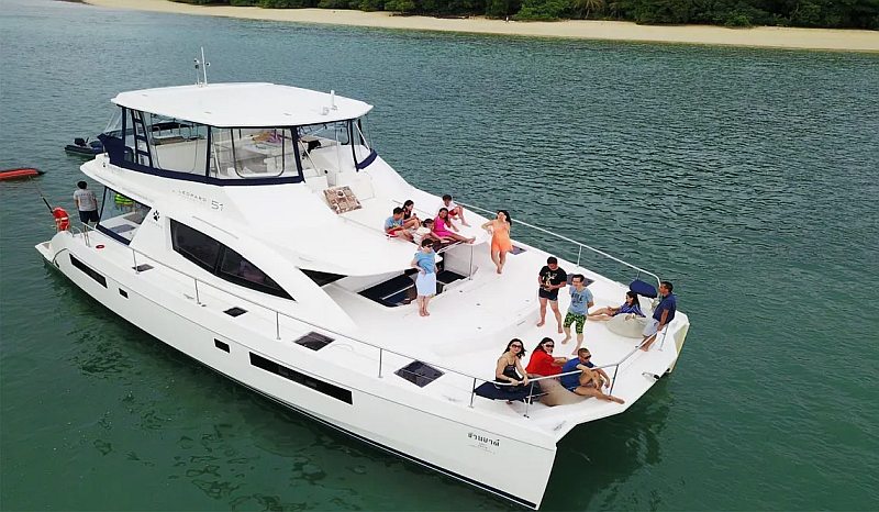 Leopard 51 FT power catamaran with spacious flybridge in Thailand