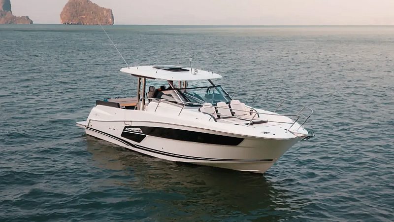 NANEA 40 Jeanneau luxury speedboat cruising fast in the Andaman Sea, Thailand