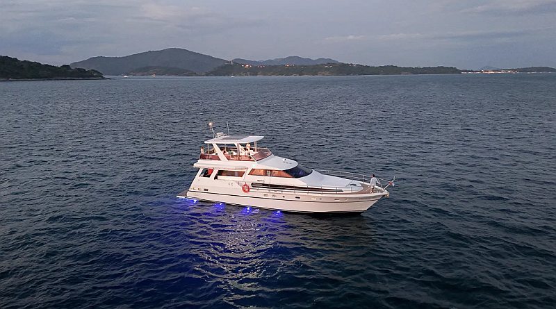 Ferretti 62ft Treasure luxury motor yacht for private day charter from Chalong Bay, Phuket