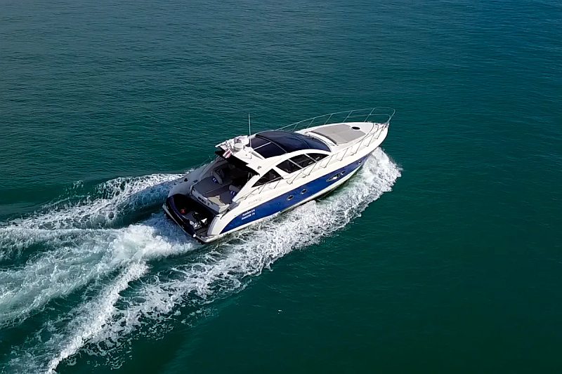 Azimut 50ft Italian luxury motor yacht for private charter in Thailand
